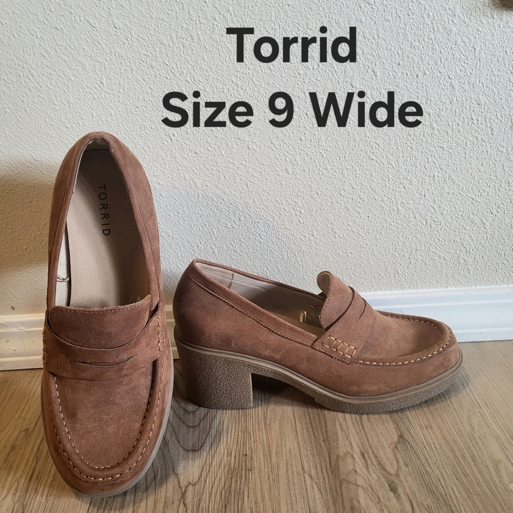 Torrid Chestnut Faux Suede Chunky Heel Loafers Size 9 Wide